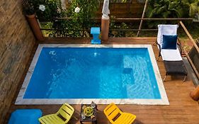 Chalé Pé na Areia e Piscina Privativa em Barra do Jacuípe